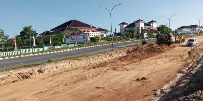 Penajam Bangun Jalan Waru–Bangun Mulyo dengan DBH Sawit